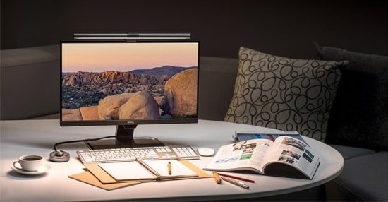 BenQ ScreenBar Plus : la lampe de bureau LED pour écran PC