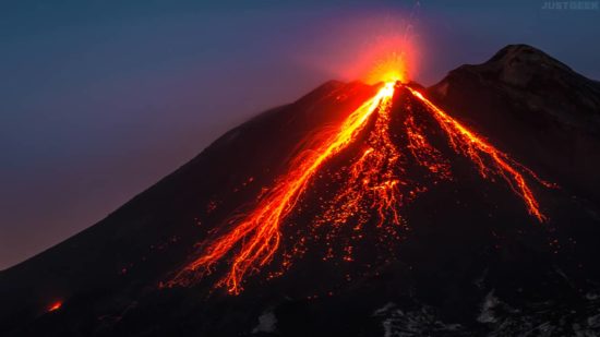 Volcan Etna éruption volcanique