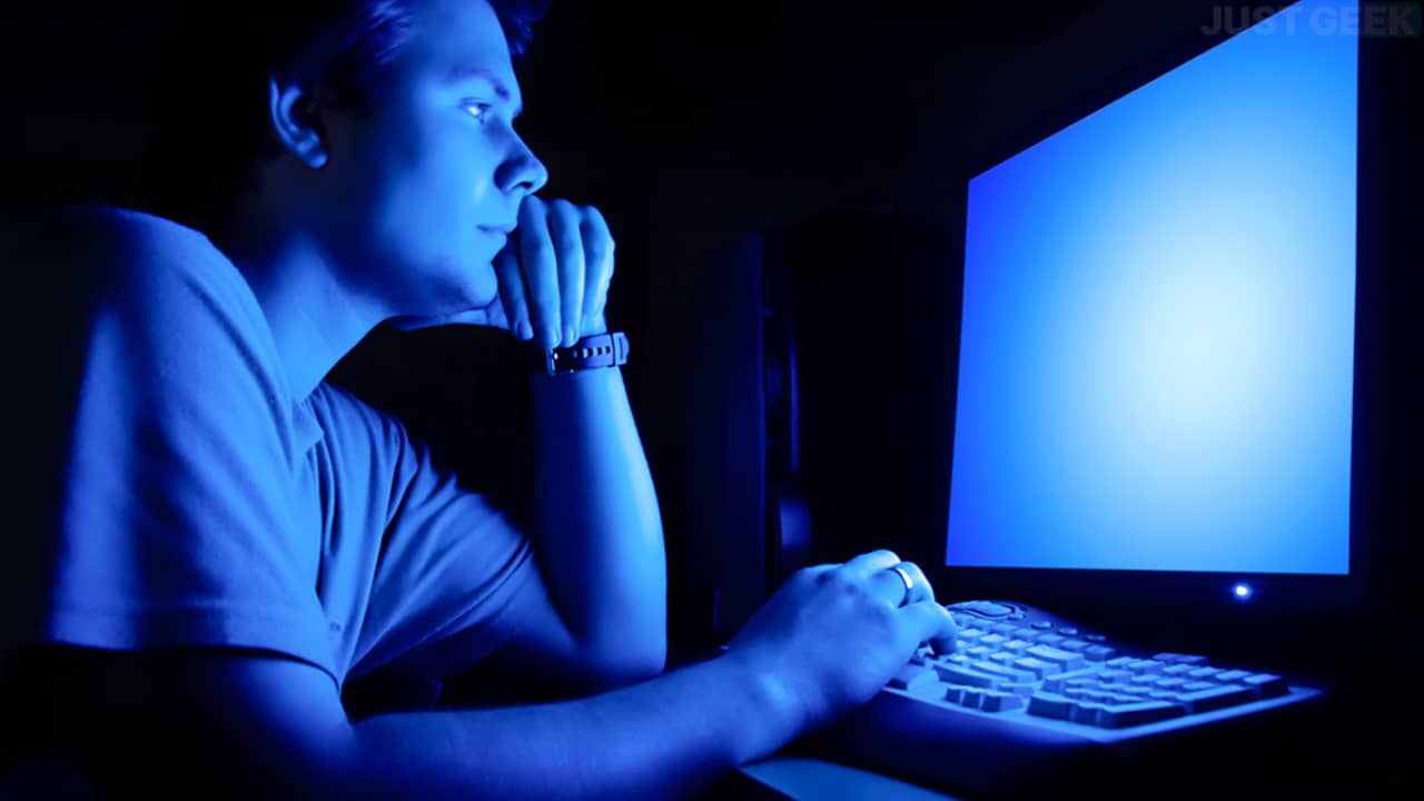 Lumière bleue écran PC