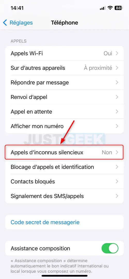 Sous-menu 'Appels' dans les réglages 'Téléphone', montrant l'option 'Appels d'inconnus silencieux' à sélectionner.