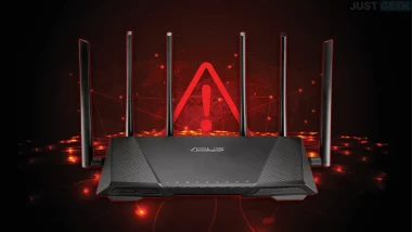Routeur ASUS avec un symbole d’alerte rouge, illustrant une campagne de piratage massive