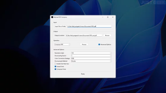 Fenêtre principale de Minimal PDF Compress sur Windows avec les options de compression PDF activées