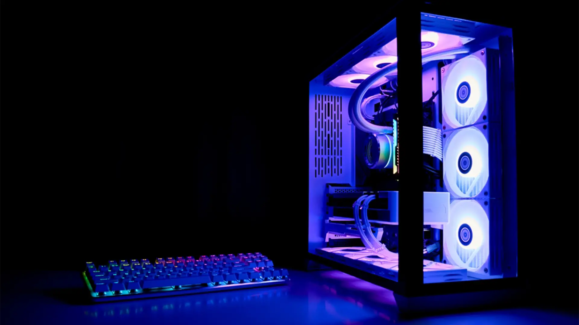 Boîtier PC gaming avec refroidissement liquide et ventilateurs RGB, éclairé dans une pièce sombre.