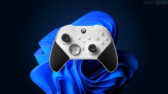 Manette Xbox sur fond de Windows 11 — illustration pour la mise à jour KB5063060 corrigeant les crashs liés à Easy Anti-Cheat